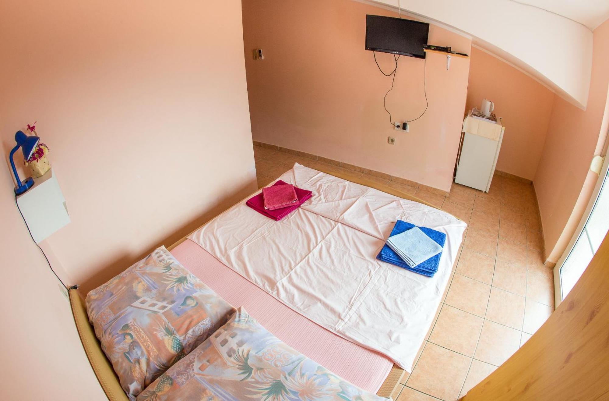 Guest House Almond Bečići Zimmer foto